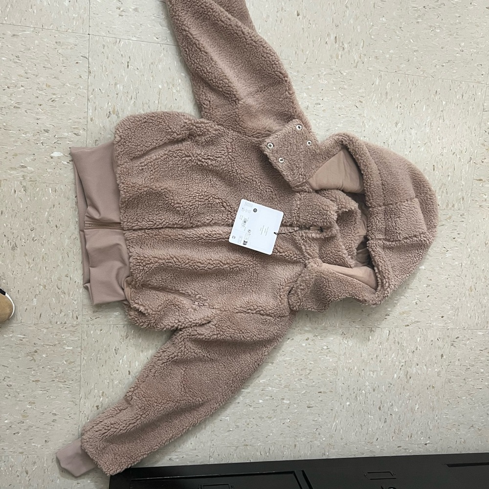 Foxy Sherpa Jacket - Picture 2 of 3